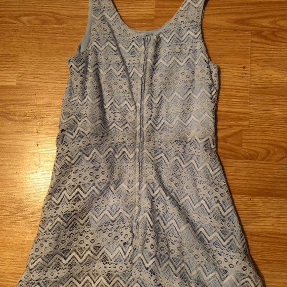 💥💥Lace detailed dress size 7/8 - Picture 4 of 5